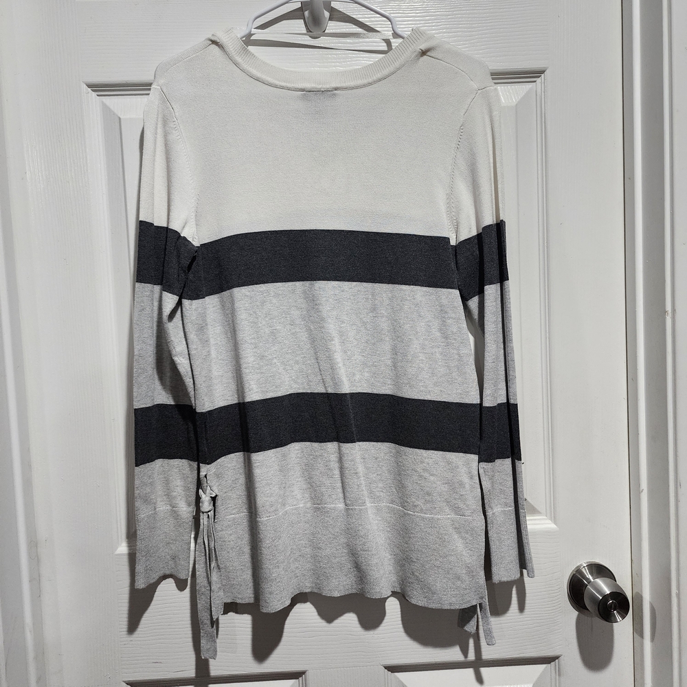 Jones New York Cream Apparel